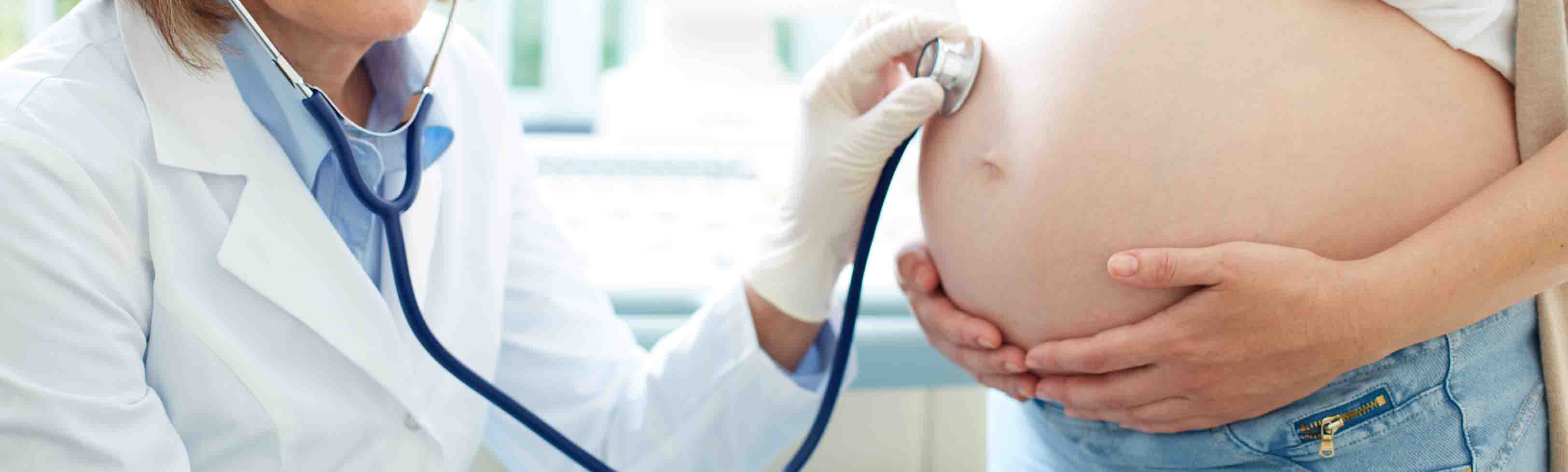 Srovnání kontinuální péče porodních asistentek s jinými druhy péče o těhotné